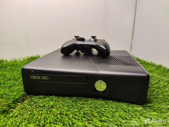 Xbox 360 Slim 4Gb