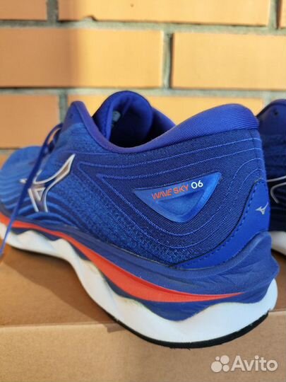 Кроссовки мужские Mizuno Wave Sky 6