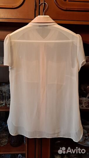 Прозрачная рубашка нежно розового цвета