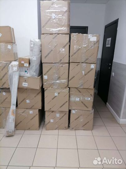 Сотрудник пункта выдачи