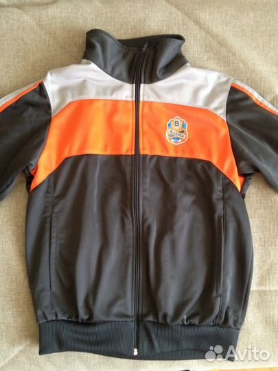 Спортивная кофта