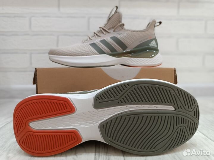 Мужские кроссовки Adidas 42,43,45