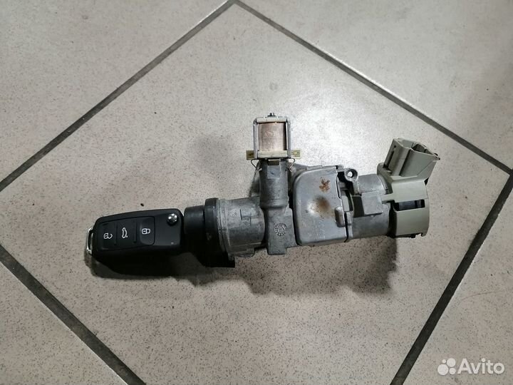 Замок зажигания Volkswagen Polo. Оригинал б/у