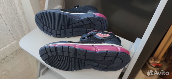 Ботинки весна, очень для девочки 35 размер