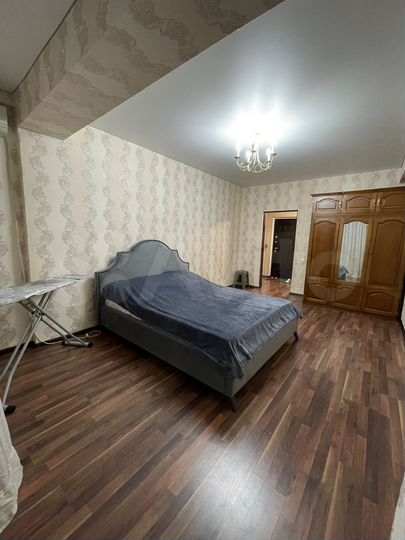 2-к. квартира, 70 м², 5/5 эт.