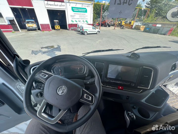 Shacman (Shaanxi) SX32586V385, 2023