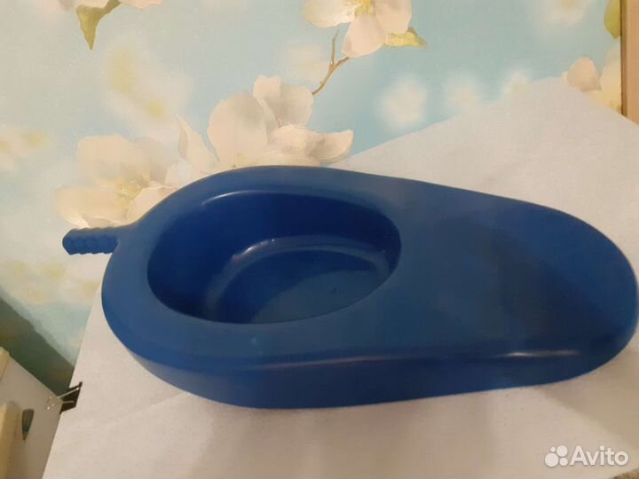 Судно б/у медицинское пластмассовое