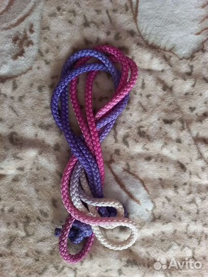 Гимнастическая скакалка