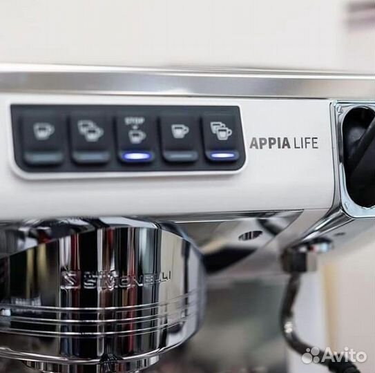 Профессиональная кофемашина Nuova Simonelli Appia