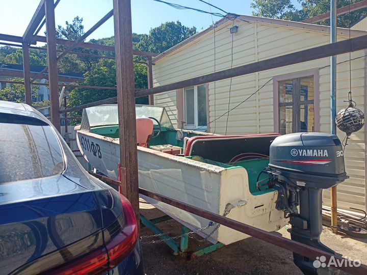 Лодка Воронеж с мотором Ямаха- 30