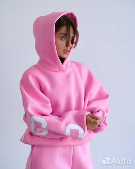 Спортивный костюм женский