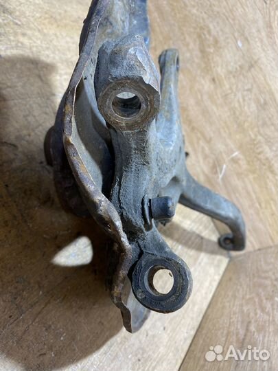 Поворотный кулак передний правый Mercedes W210 X41