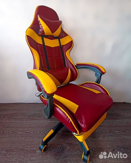 Кресло геймерское с подножкой и вибро. Новое