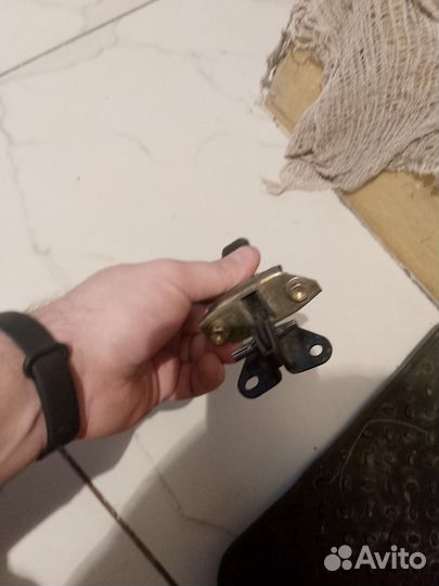 Стопор двери Тойота gaia