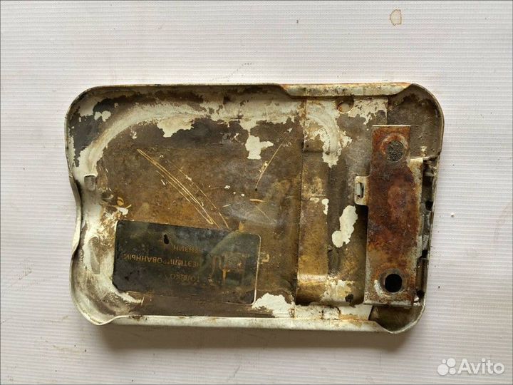 Лючок бензобака LADA 2110