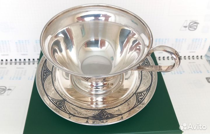 Серебряная чайная пара