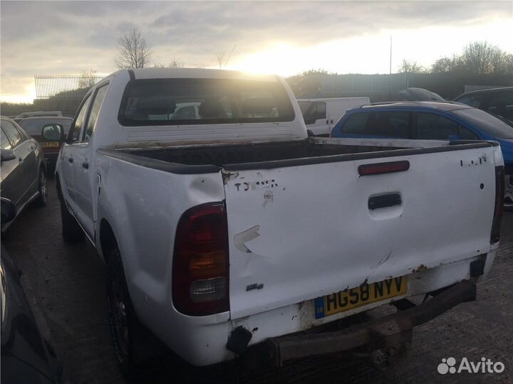 Разбор на запчасти Toyota Hilux