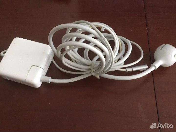 Зарядка на macbook