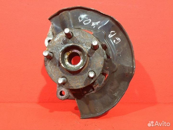 Кулак передний левый Toyota Prius NHW20 1nzfxe