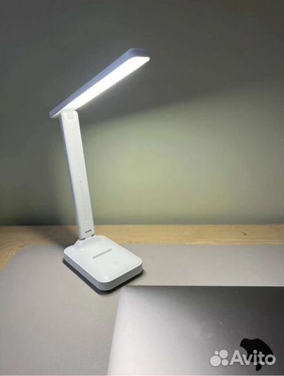 Лампа настольная сенсорная с подставкой