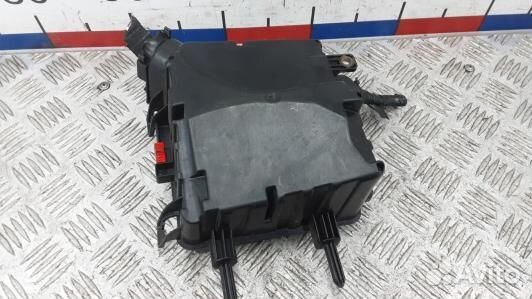 Блок предохранителей renault megane 3 (6NT03M101)