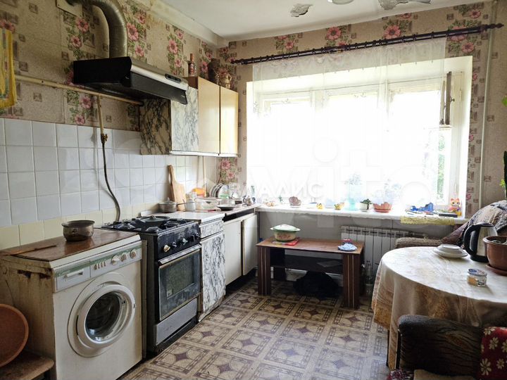 Комната 12,2 м² в 5-к., 3/3 эт.