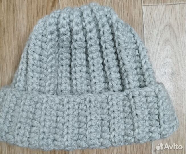 Вязаные шапки ручной работы