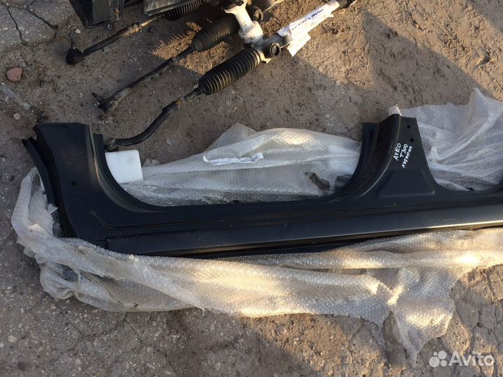 Порог левый Chevrolet Aveo T300