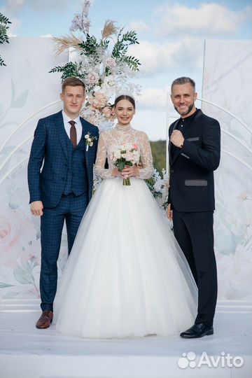 Ведущий на свадьбу