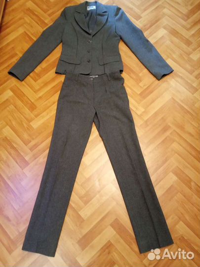 Костюм для девочки школьный