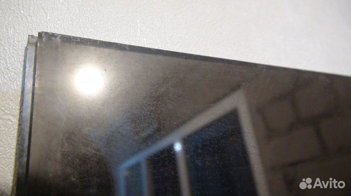 Зеркальное стекло