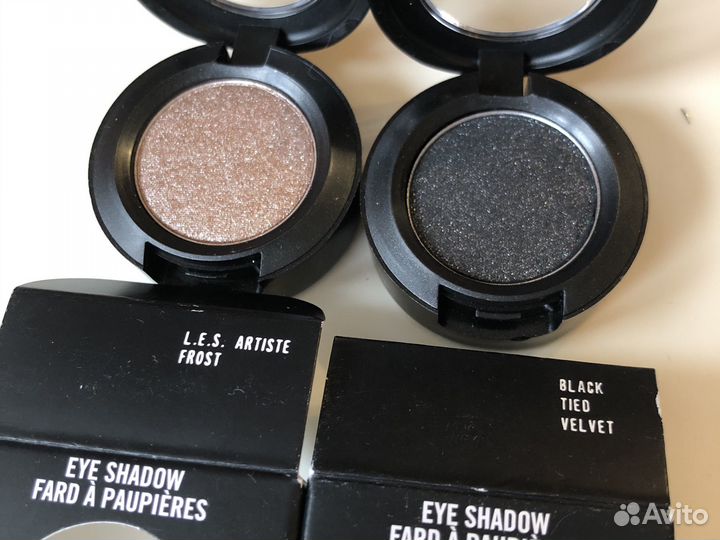 Тени для век mac L.E.S. A Frost, Black Velvet