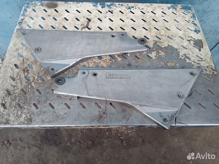 Крышка металлическая задняя Honda CB1