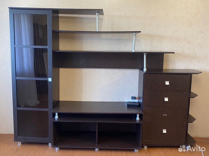 Стенка в гостиную