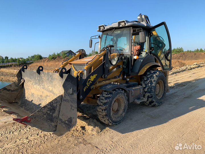 Экскаватор погрузчик