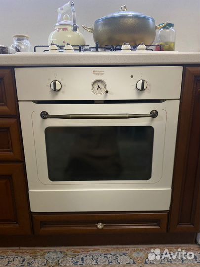 Духовой шкаф