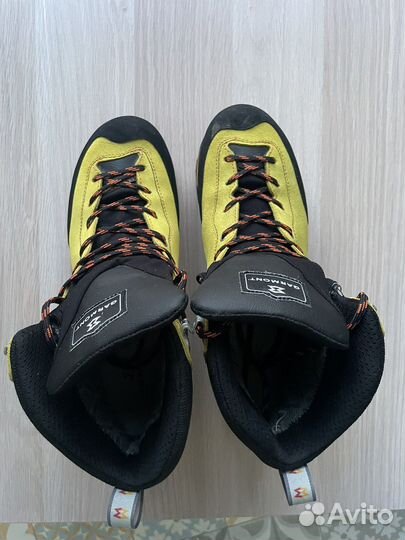 Треккинговые ботинки Garmont ascent GTX