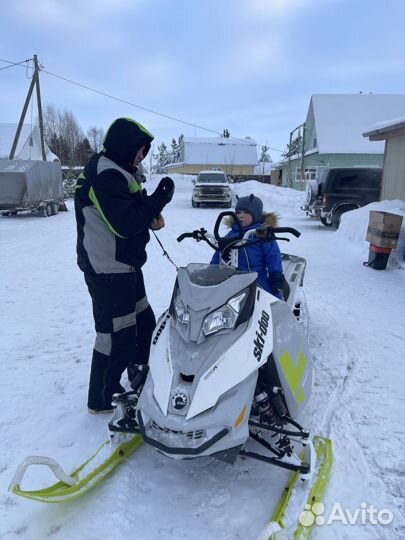 Снегоход BRP Freeride 146 е тек 800