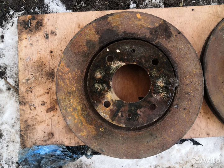 Диск тормозной передний mitsubishi lancer 9