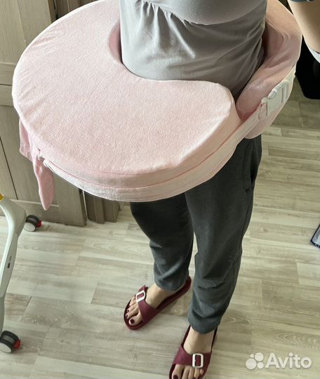Подушка для кормления новая