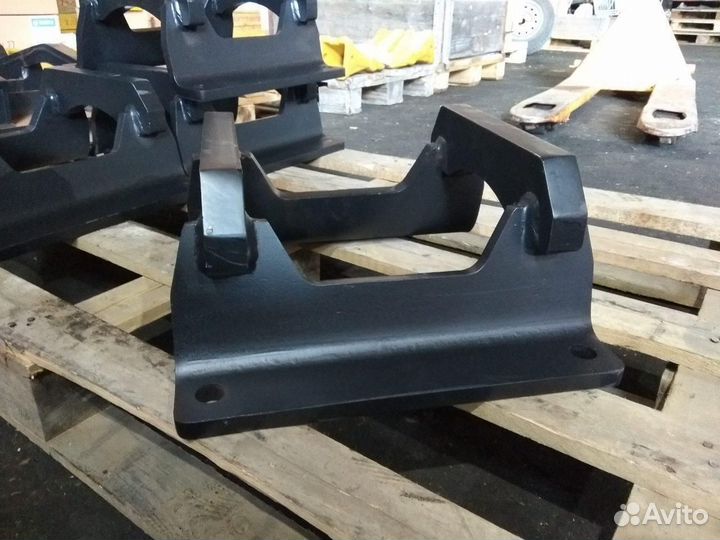 Защита катка(цепи) 20Y-30-31160 Komatsu PC200