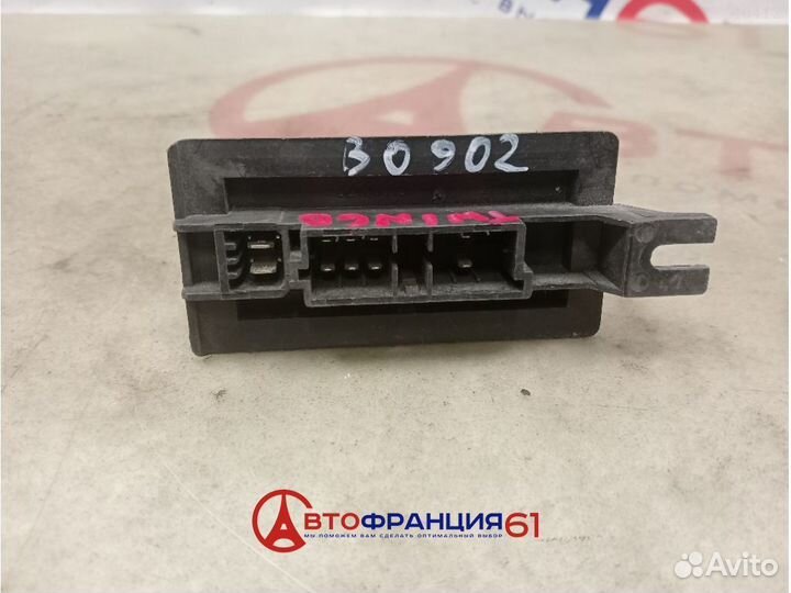Реостат вентилятора печки, 7701046081 renault twin