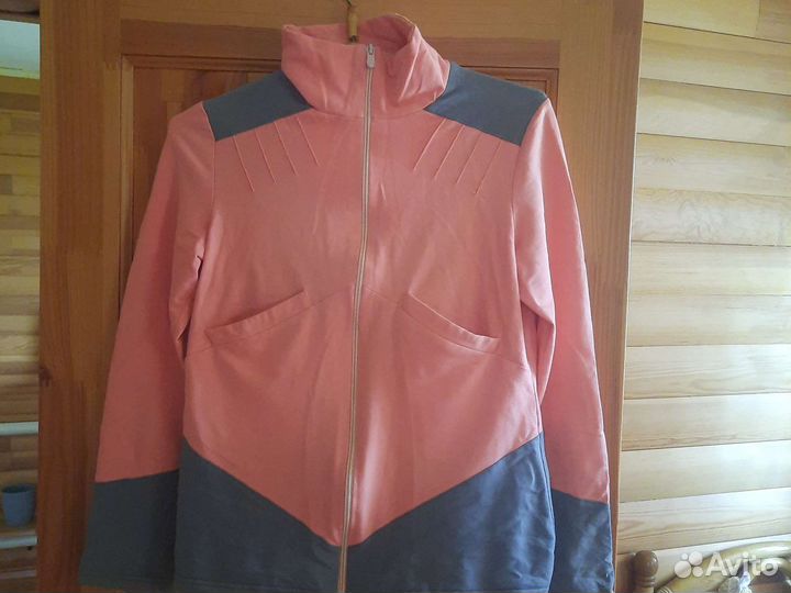 Костюм спортивный женский