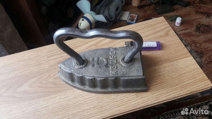 Утюг чугунный старинный