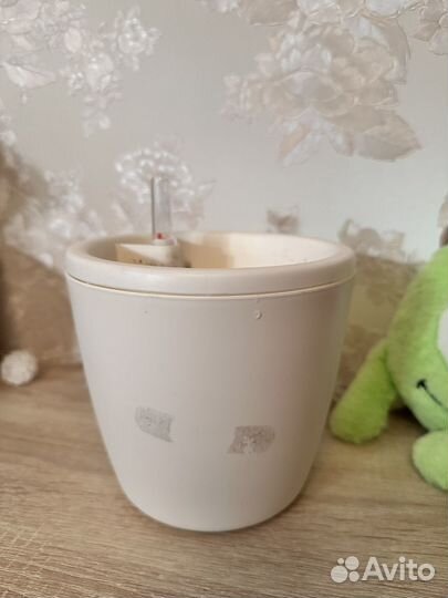 Горшок с автополивом 1,6 б/у