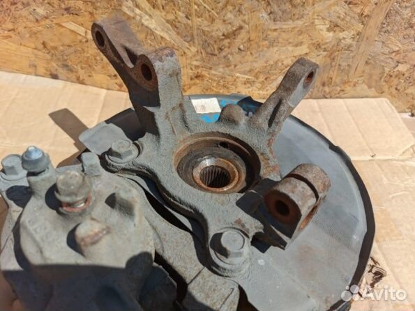 Поворотный кулак Outlander 3 Аутлендер 3 сапфа