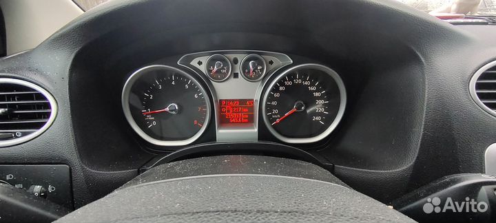 Ford Focus 1.6 AT, 2008, 215 000 км