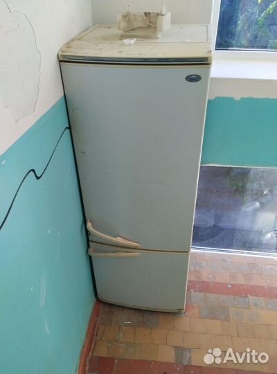 Холодильник на запчасти