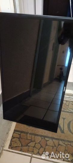 Телевизор на запчасти