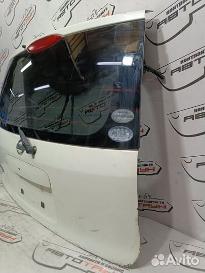 Дверь задняя nissan note E11 NE11 ZE11 K01001U6AM белый, QX1 KA9506